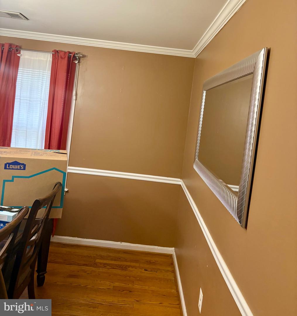 9912 S GRANT AVE, MANASSAS, Virginia 20110, 5 Bedrooms Bedrooms, ,3 BathroomsBathrooms,Residential,For sale,9912 S GRANT AVE,VAMN2008566 MLS # VAMN2008566