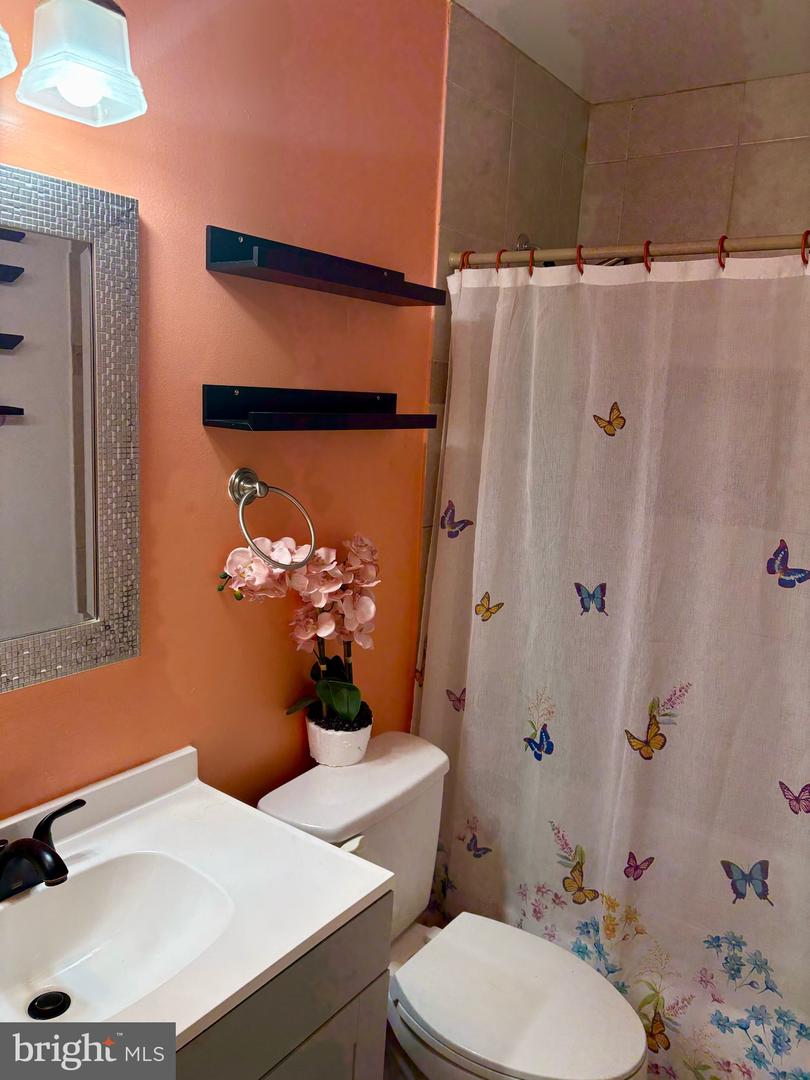 9912 S GRANT AVE, MANASSAS, Virginia 20110, 5 Bedrooms Bedrooms, ,3 BathroomsBathrooms,Residential,For sale,9912 S GRANT AVE,VAMN2008566 MLS # VAMN2008566
