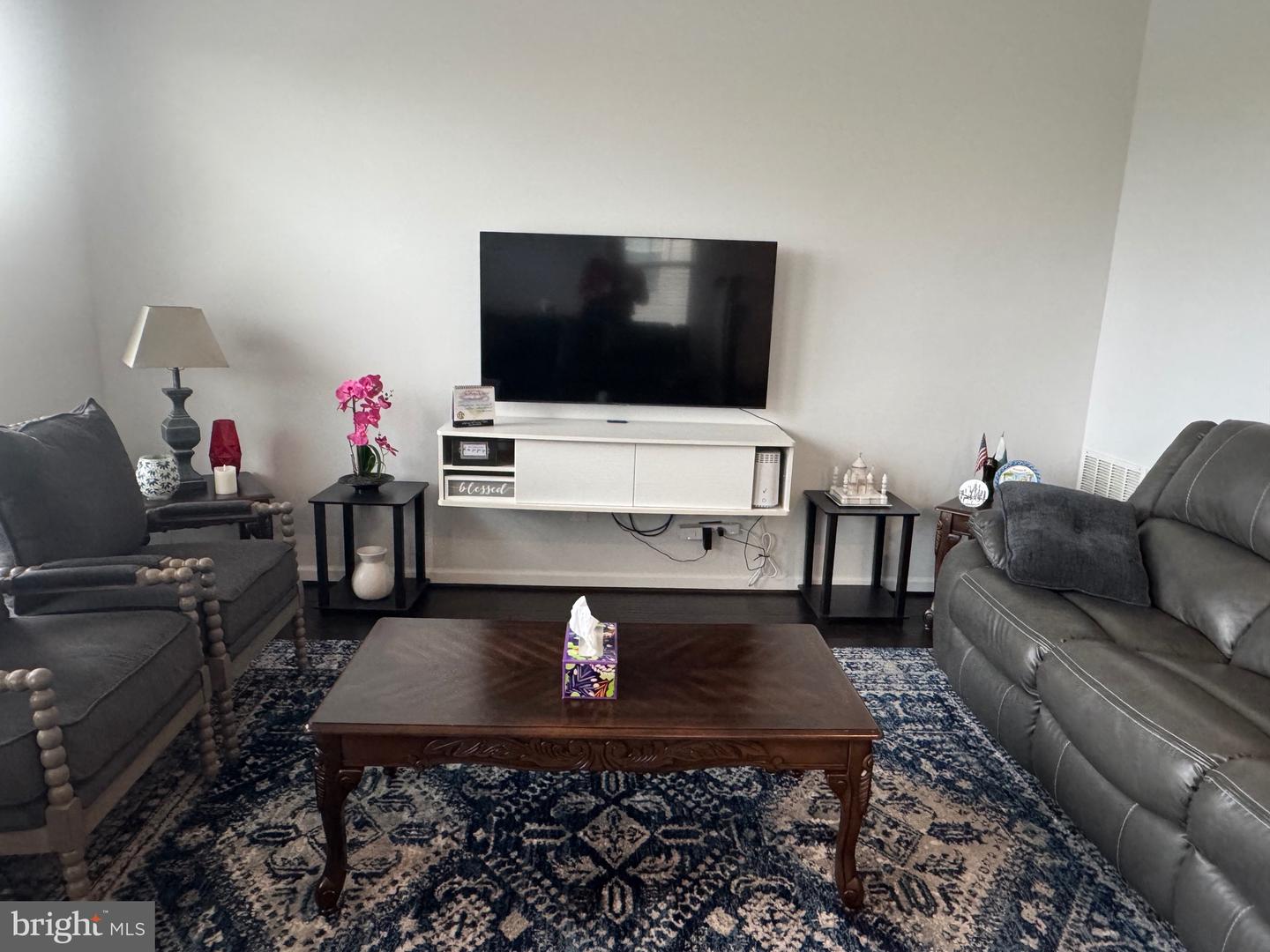 8937 GARRETT WAY, MANASSAS, Virginia 20112, 4 Bedrooms Bedrooms, 7 Rooms Rooms,3 BathroomsBathrooms,Residential,For sale,8937 GARRETT WAY,VAPW2088980 MLS # VAPW2088980