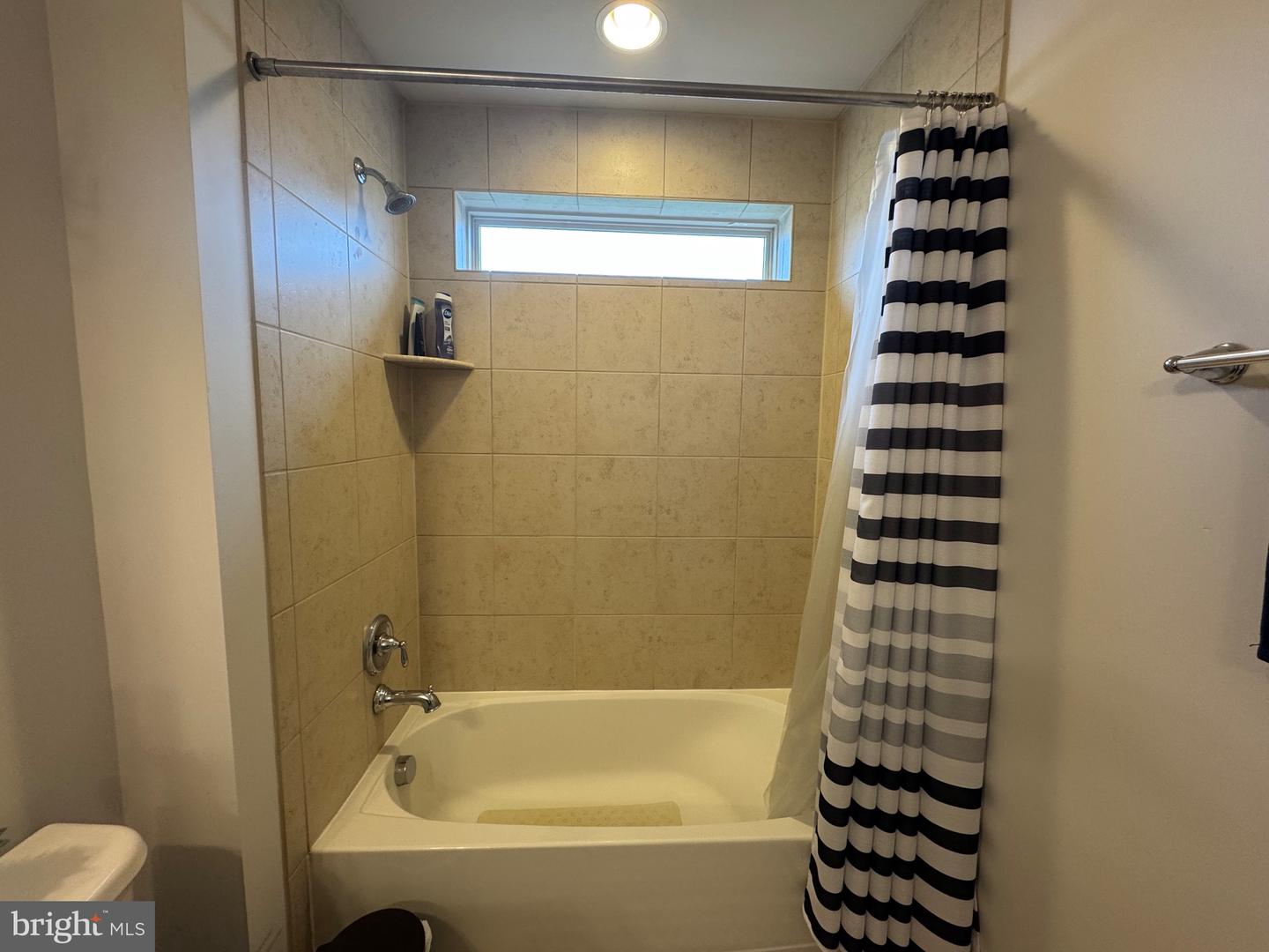 8937 GARRETT WAY, MANASSAS, Virginia 20112, 4 Bedrooms Bedrooms, 7 Rooms Rooms,3 BathroomsBathrooms,Residential,For sale,8937 GARRETT WAY,VAPW2088980 MLS # VAPW2088980