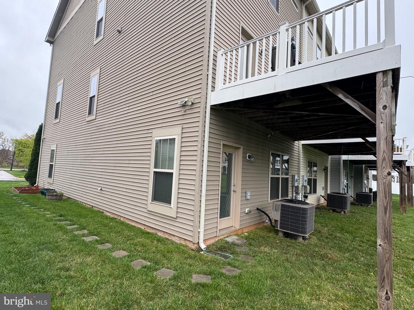 8937 GARRETT WAY, MANASSAS, Virginia 20112, 4 Bedrooms Bedrooms, 7 Rooms Rooms,3 BathroomsBathrooms,Residential,For sale,8937 GARRETT WAY,VAPW2088980 MLS # VAPW2088980