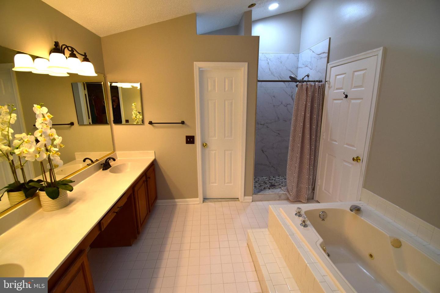 9544 OAKENSHAW DR, MANASSAS, Virginia 20110, 4 Bedrooms Bedrooms, ,3 BathroomsBathrooms,Residential,For sale,9544 OAKENSHAW DR,VAMN2008172 MLS # VAMN2008172