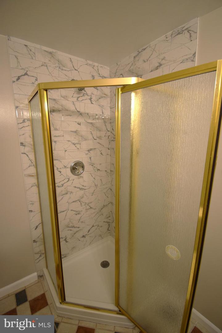 9544 OAKENSHAW DR, MANASSAS, Virginia 20110, 4 Bedrooms Bedrooms, ,3 BathroomsBathrooms,Residential,For sale,9544 OAKENSHAW DR,VAMN2008172 MLS # VAMN2008172