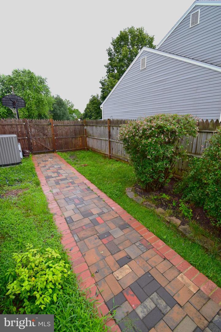 9544 OAKENSHAW DR, MANASSAS, Virginia 20110, 4 Bedrooms Bedrooms, ,3 BathroomsBathrooms,Residential,For sale,9544 OAKENSHAW DR,VAMN2008172 MLS # VAMN2008172