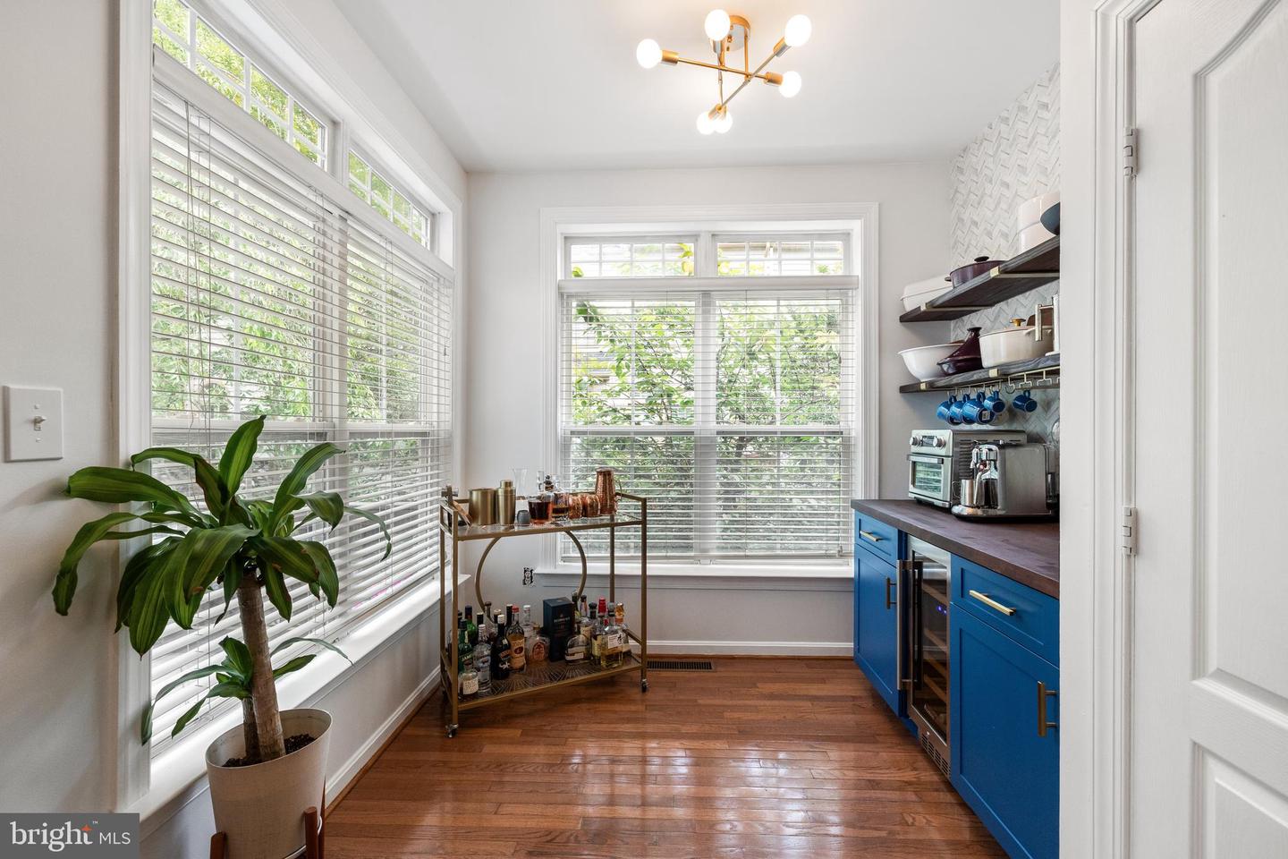 5016 GARDNER DR, ALEXANDRIA, Virginia 22304, 3 Bedrooms Bedrooms, ,3 BathroomsBathrooms,Residential,For sale,5016 GARDNER DR,VAAX2045300 MLS # VAAX2045300