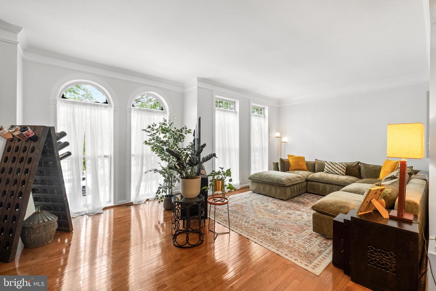 5016 GARDNER DR, ALEXANDRIA, Virginia 22304, 3 Bedrooms Bedrooms, ,3 BathroomsBathrooms,Residential,For sale,5016 GARDNER DR,VAAX2045300 MLS # VAAX2045300