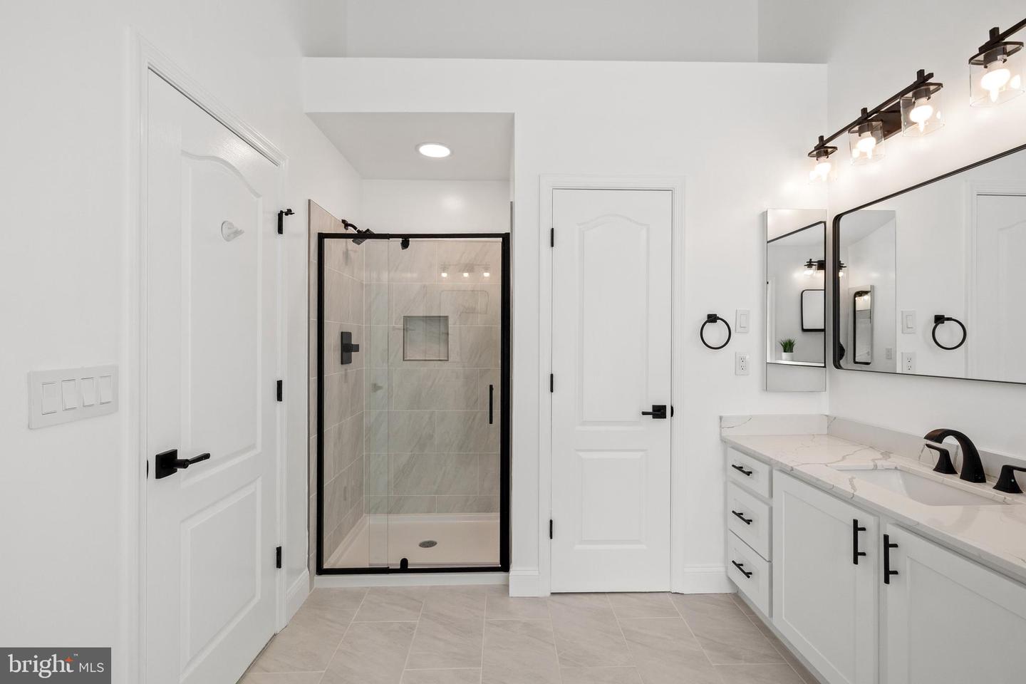 5016 GARDNER DR, ALEXANDRIA, Virginia 22304, 3 Bedrooms Bedrooms, ,3 BathroomsBathrooms,Residential,For sale,5016 GARDNER DR,VAAX2045300 MLS # VAAX2045300