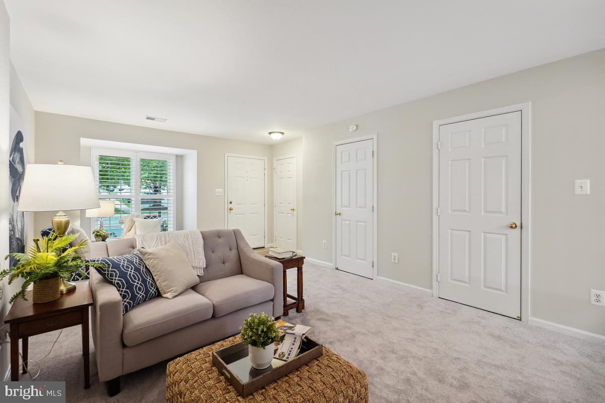 8501 CORONATION LN, BRISTOW, Virginia 20136, 3 Bedrooms Bedrooms, ,2 BathroomsBathrooms,Residential,For sale,8501 CORONATION LN,VAPW2096094 MLS # VAPW2096094