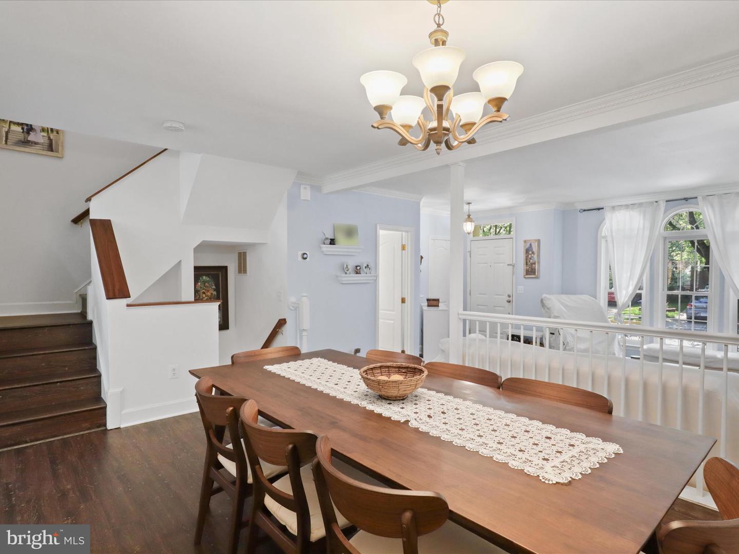 11770 VALLEY RIDGE CIR, FAIRFAX, Virginia 22033, 3 Bedrooms Bedrooms, ,3 BathroomsBathrooms,Residential,For sale,11770 VALLEY RIDGE CIR,VAFX2245636 MLS # VAFX2245636
