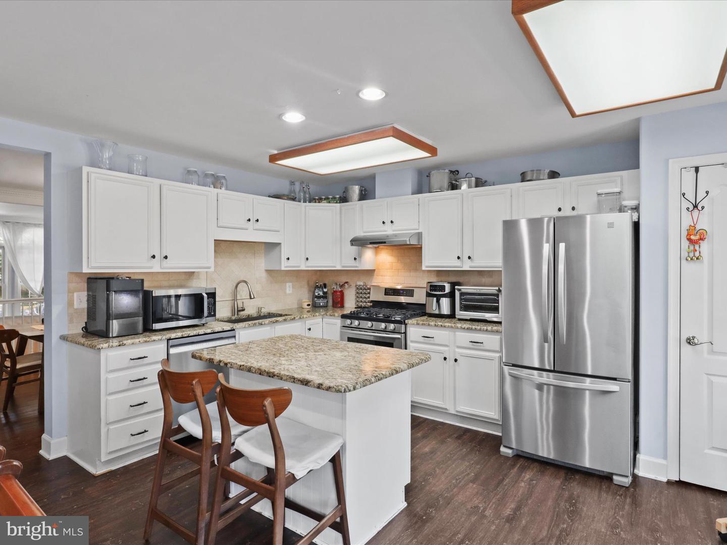 11770 VALLEY RIDGE CIR, FAIRFAX, Virginia 22033, 3 Bedrooms Bedrooms, ,3 BathroomsBathrooms,Residential,For sale,11770 VALLEY RIDGE CIR,VAFX2245636 MLS # VAFX2245636