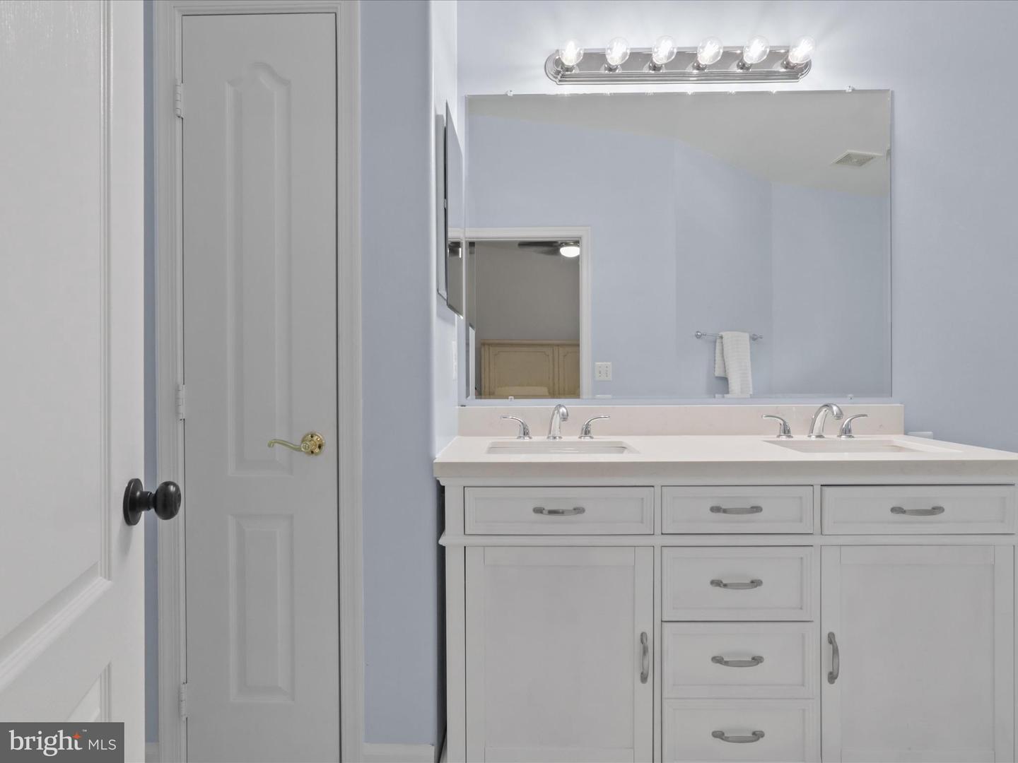 11770 VALLEY RIDGE CIR, FAIRFAX, Virginia 22033, 3 Bedrooms Bedrooms, ,3 BathroomsBathrooms,Residential,For sale,11770 VALLEY RIDGE CIR,VAFX2245636 MLS # VAFX2245636