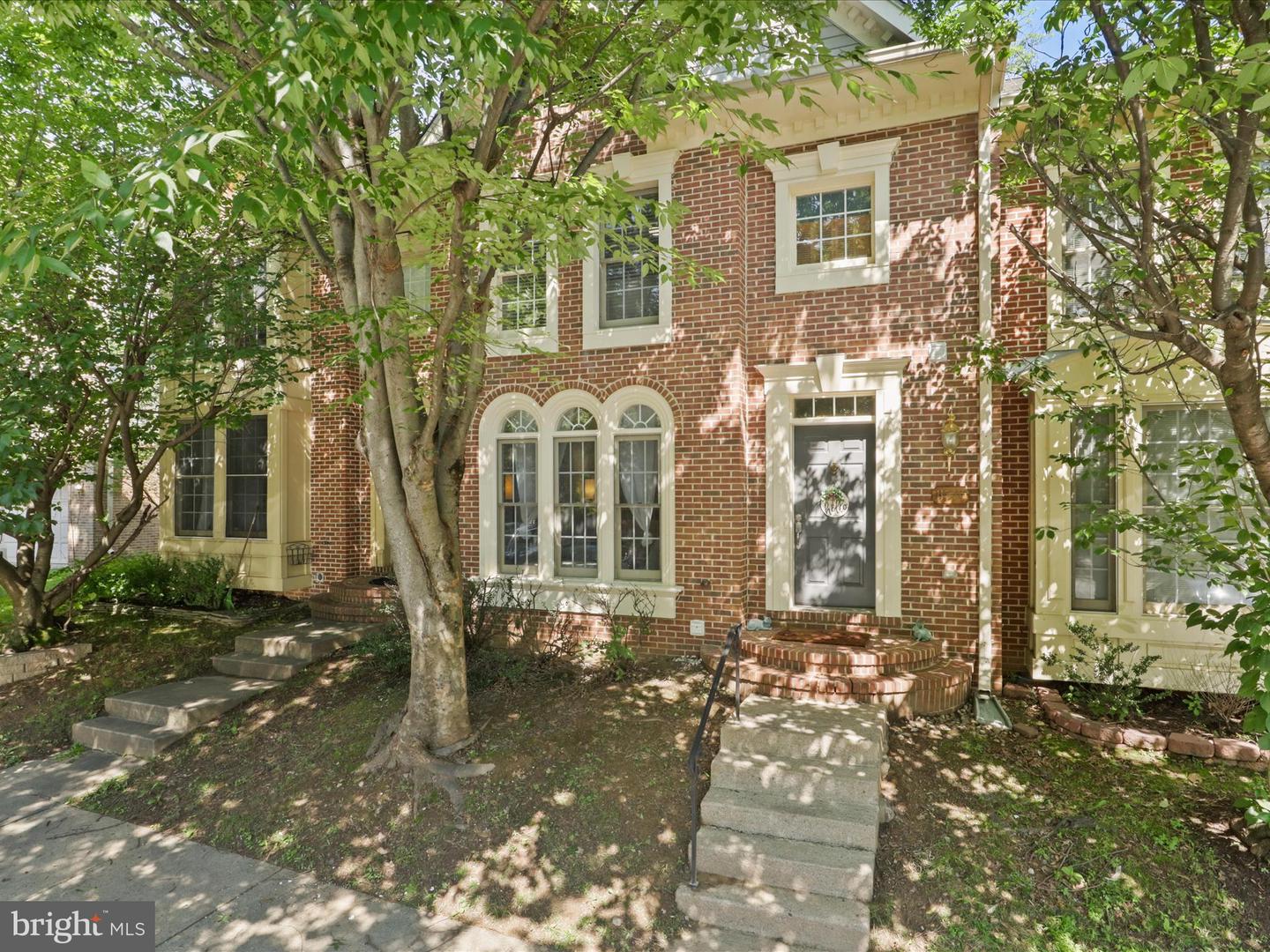 11770 VALLEY RIDGE CIR, FAIRFAX, Virginia 22033, 3 Bedrooms Bedrooms, ,3 BathroomsBathrooms,Residential,For sale,11770 VALLEY RIDGE CIR,VAFX2245636 MLS # VAFX2245636