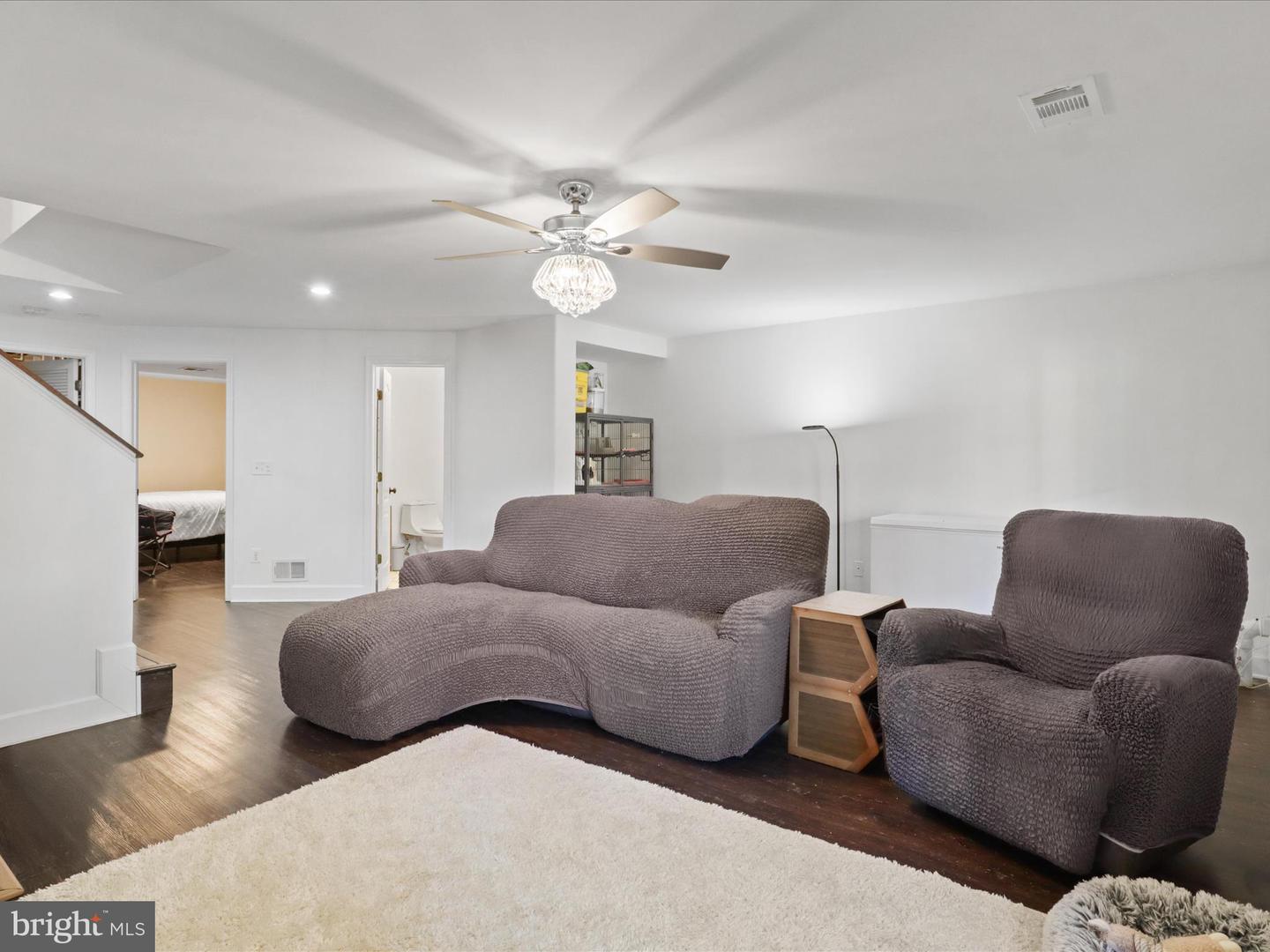 11770 VALLEY RIDGE CIR, FAIRFAX, Virginia 22033, 3 Bedrooms Bedrooms, ,3 BathroomsBathrooms,Residential,For sale,11770 VALLEY RIDGE CIR,VAFX2245636 MLS # VAFX2245636