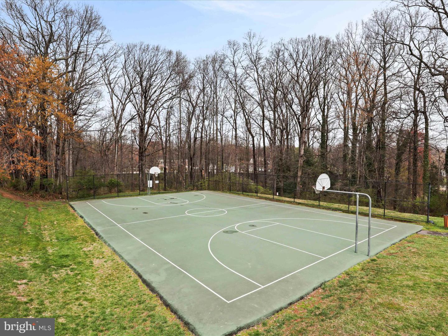 11770 VALLEY RIDGE CIR, FAIRFAX, Virginia 22033, 3 Bedrooms Bedrooms, ,3 BathroomsBathrooms,Residential,For sale,11770 VALLEY RIDGE CIR,VAFX2245636 MLS # VAFX2245636