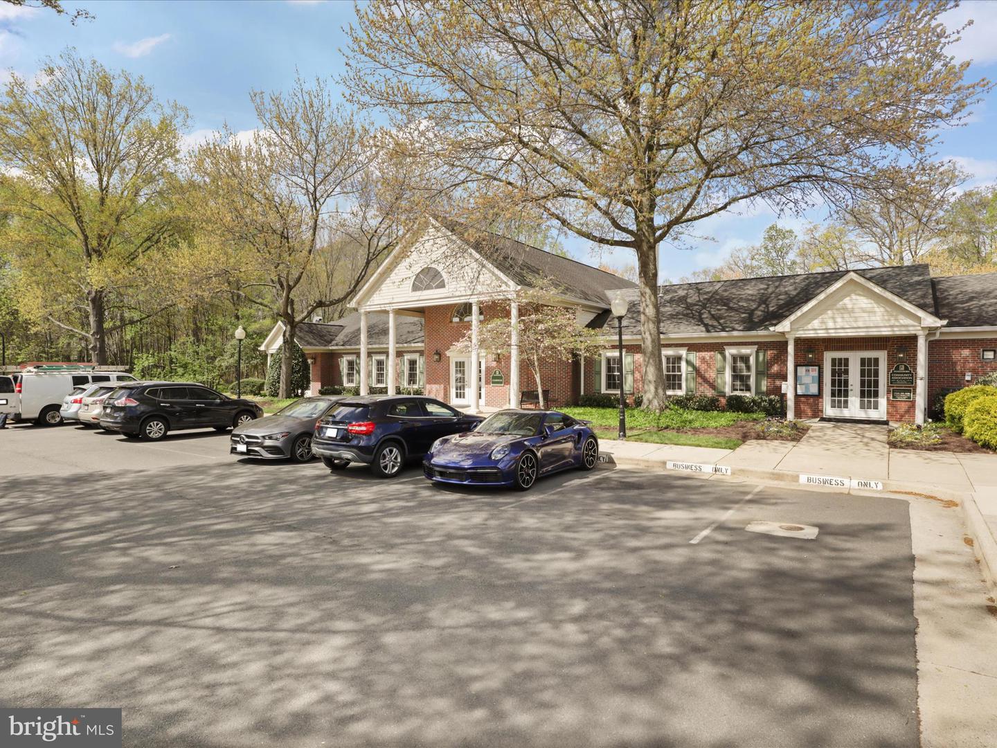 11770 VALLEY RIDGE CIR, FAIRFAX, Virginia 22033, 3 Bedrooms Bedrooms, ,3 BathroomsBathrooms,Residential,For sale,11770 VALLEY RIDGE CIR,VAFX2245636 MLS # VAFX2245636