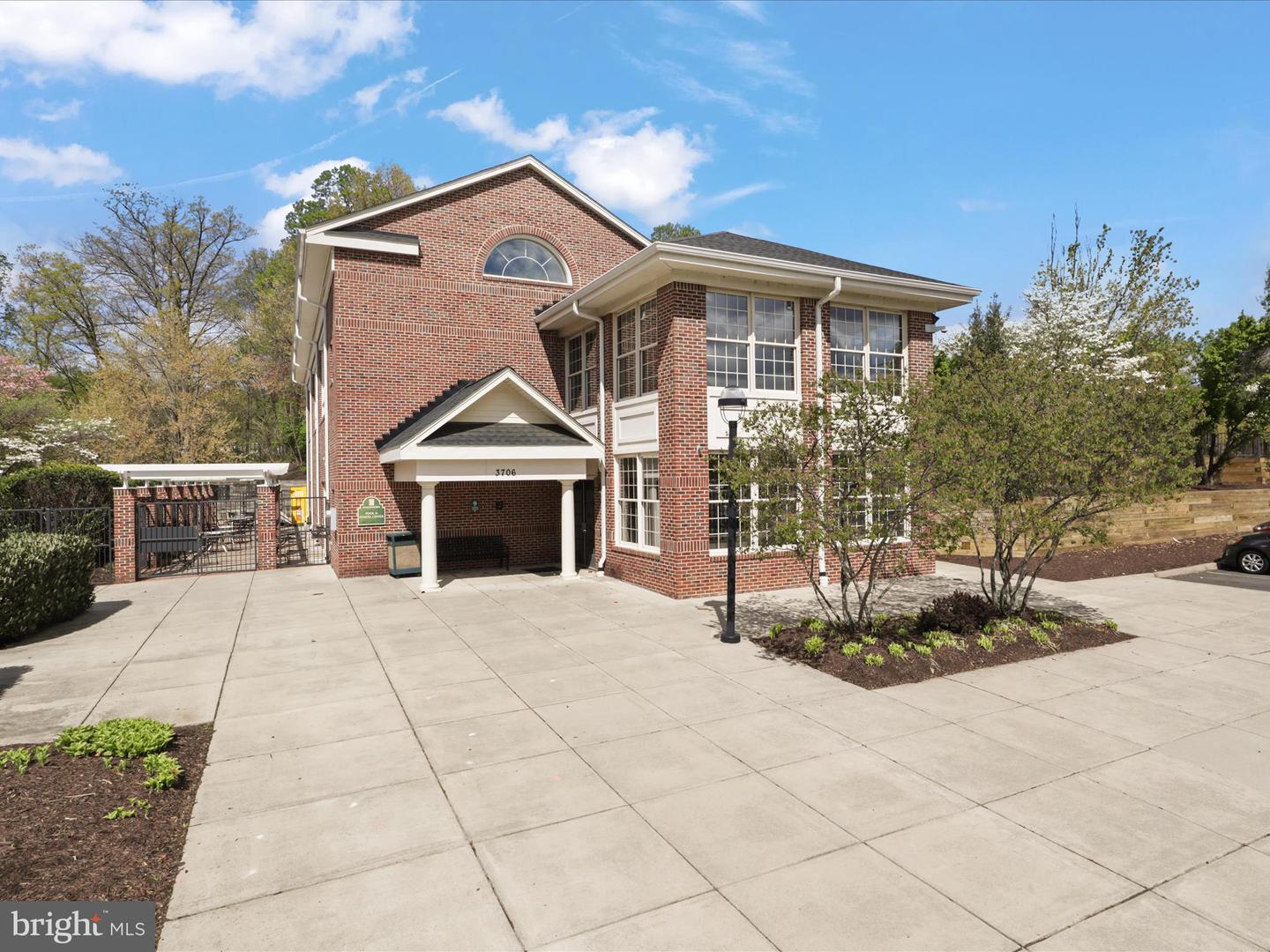 11770 VALLEY RIDGE CIR, FAIRFAX, Virginia 22033, 3 Bedrooms Bedrooms, ,3 BathroomsBathrooms,Residential,For sale,11770 VALLEY RIDGE CIR,VAFX2245636 MLS # VAFX2245636
