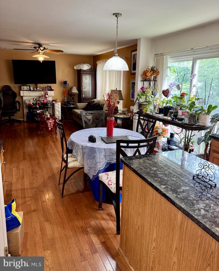 8807 GRANTHAM CT, BRISTOW, Virginia 20136, 5 Bedrooms Bedrooms, ,3 BathroomsBathrooms,Residential,For sale,8807 GRANTHAM CT,VAPW2096642 MLS # VAPW2096642