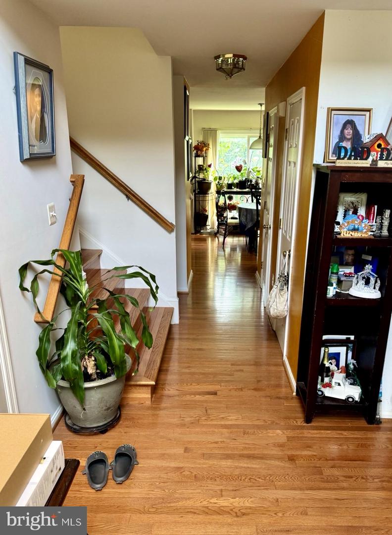 8807 GRANTHAM CT, BRISTOW, Virginia 20136, 5 Bedrooms Bedrooms, ,3 BathroomsBathrooms,Residential,For sale,8807 GRANTHAM CT,VAPW2096642 MLS # VAPW2096642
