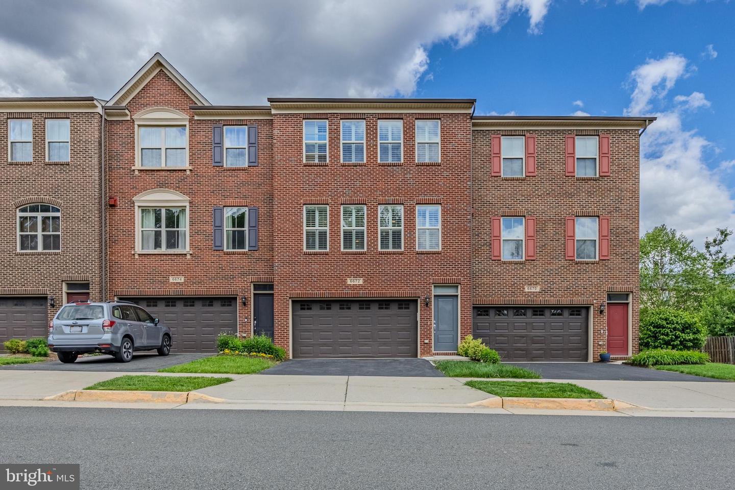 6672 BARTRAMS FOREST LN, HAYMARKET, Virginia 20169, 3 Bedrooms Bedrooms, ,2 BathroomsBathrooms,Residential,For sale,6672 BARTRAMS FOREST LN,VAPW2096882 MLS # VAPW2096882