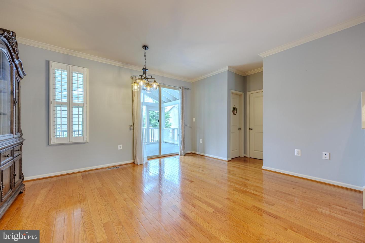 6672 BARTRAMS FOREST LN, HAYMARKET, Virginia 20169, 3 Bedrooms Bedrooms, ,2 BathroomsBathrooms,Residential,For sale,6672 BARTRAMS FOREST LN,VAPW2096882 MLS # VAPW2096882