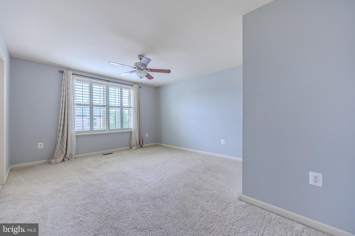6672 BARTRAMS FOREST LN, HAYMARKET, Virginia 20169, 3 Bedrooms Bedrooms, ,2 BathroomsBathrooms,Residential,For sale,6672 BARTRAMS FOREST LN,VAPW2096882 MLS # VAPW2096882
