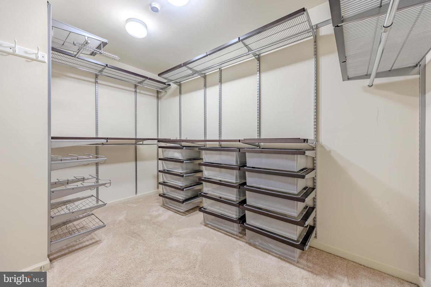 6672 BARTRAMS FOREST LN, HAYMARKET, Virginia 20169, 3 Bedrooms Bedrooms, ,2 BathroomsBathrooms,Residential,For sale,6672 BARTRAMS FOREST LN,VAPW2096882 MLS # VAPW2096882