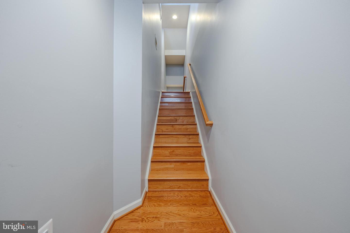 6672 BARTRAMS FOREST LN, HAYMARKET, Virginia 20169, 3 Bedrooms Bedrooms, ,2 BathroomsBathrooms,Residential,For sale,6672 BARTRAMS FOREST LN,VAPW2096882 MLS # VAPW2096882