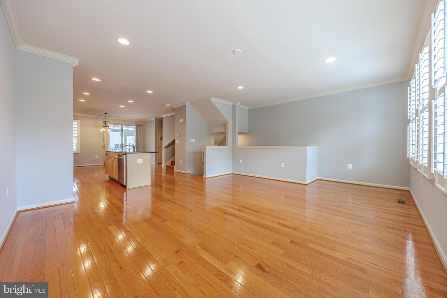 6672 BARTRAMS FOREST LN, HAYMARKET, Virginia 20169, 3 Bedrooms Bedrooms, ,2 BathroomsBathrooms,Residential,For sale,6672 BARTRAMS FOREST LN,VAPW2096882 MLS # VAPW2096882