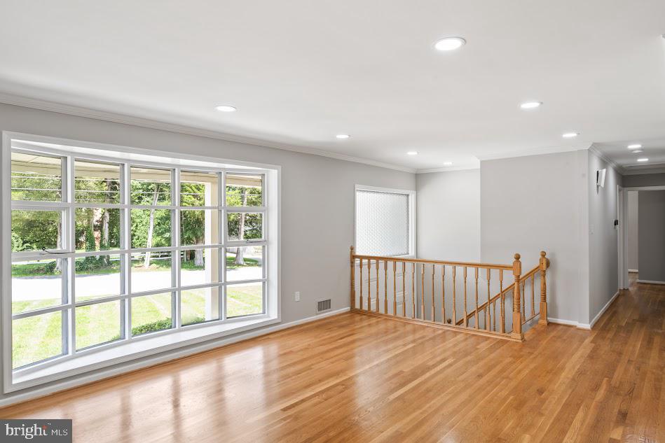 1121 COLLINGWOOD RD, ALEXANDRIA, Virginia 22308, 5 Bedrooms Bedrooms, ,3 BathroomsBathrooms,Residential,For sale,1121 COLLINGWOOD RD,VAFX2247144 MLS # VAFX2247144