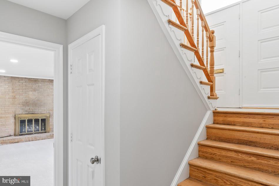 1121 COLLINGWOOD RD, ALEXANDRIA, Virginia 22308, 5 Bedrooms Bedrooms, ,3 BathroomsBathrooms,Residential,For sale,1121 COLLINGWOOD RD,VAFX2247144 MLS # VAFX2247144