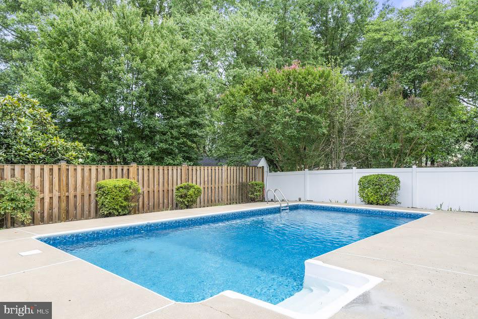 1121 COLLINGWOOD RD, ALEXANDRIA, Virginia 22308, 5 Bedrooms Bedrooms, ,3 BathroomsBathrooms,Residential,For sale,1121 COLLINGWOOD RD,VAFX2247144 MLS # VAFX2247144