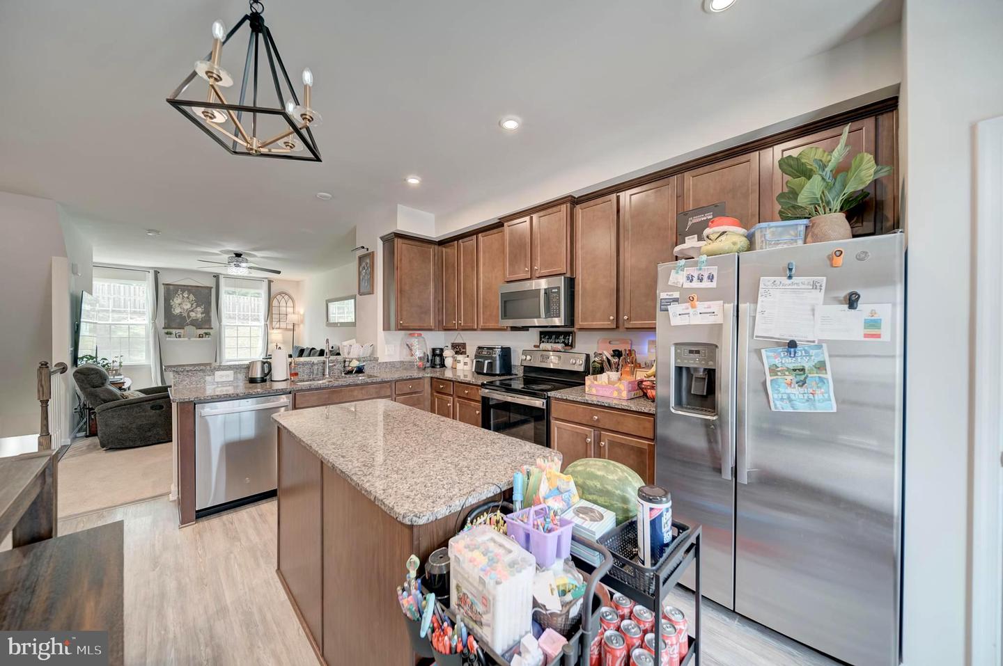 18316 REAPER HILL CT, TRIANGLE, Virginia 22172, 3 Bedrooms Bedrooms, 18 Rooms Rooms,3 BathroomsBathrooms,Residential,For sale,18316 REAPER HILL CT,VAPW2097012 MLS # VAPW2097012