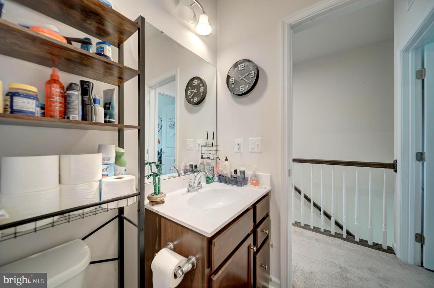 18316 REAPER HILL CT, TRIANGLE, Virginia 22172, 3 Bedrooms Bedrooms, 18 Rooms Rooms,3 BathroomsBathrooms,Residential,For sale,18316 REAPER HILL CT,VAPW2097012 MLS # VAPW2097012
