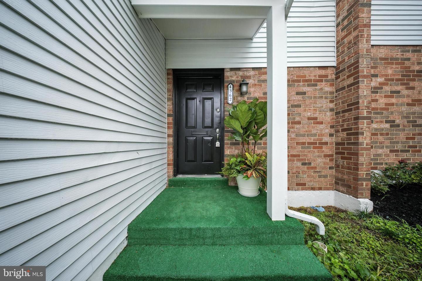 4362 VARNUM PL NE, WASHINGTON, District Of Columbia 20017, 4 Bedrooms Bedrooms, ,2 BathroomsBathrooms,Residential,For sale,4362 VARNUM PL NE,DCDC2205846 MLS # DCDC2205846