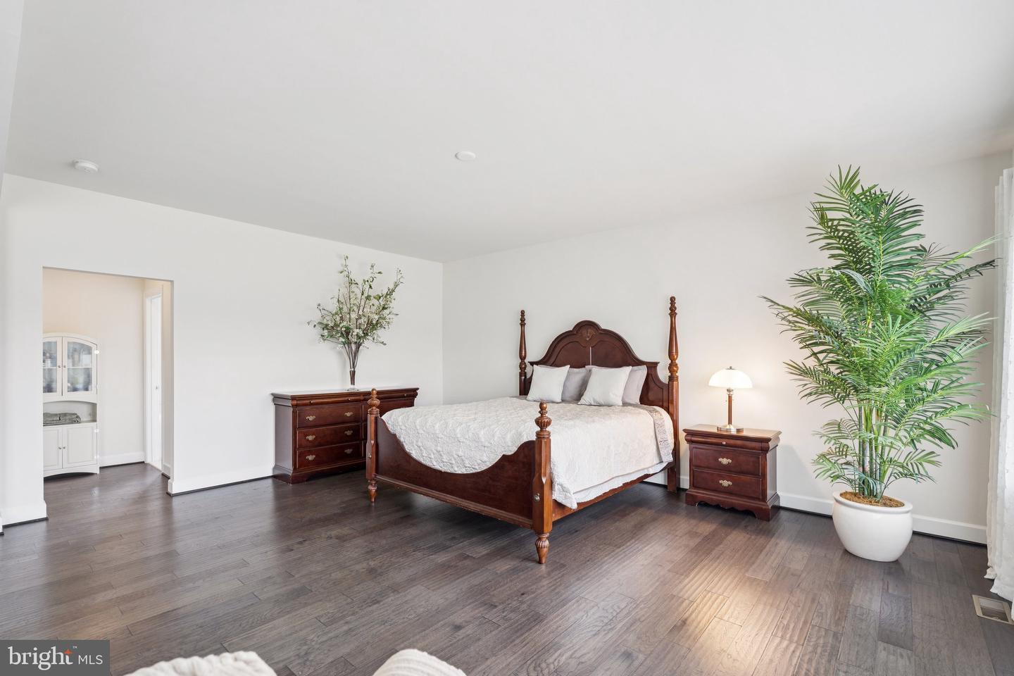 15601 MALVOSIN PL, LEESBURG, Virginia 20176, 5 Bedrooms Bedrooms, ,4 BathroomsBathrooms,Residential,For sale,15601 MALVOSIN PL,VALO2099656 MLS # VALO2099656