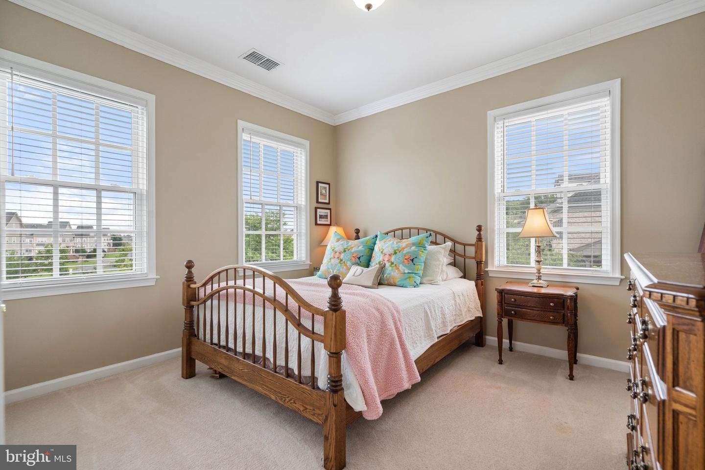 11717 TOWN GREEN RD, BRISTOW, Virginia 20136, 4 Bedrooms Bedrooms, ,3 BathroomsBathrooms,Residential,For sale,11717 TOWN GREEN RD,VAPW2097164 MLS # VAPW2097164