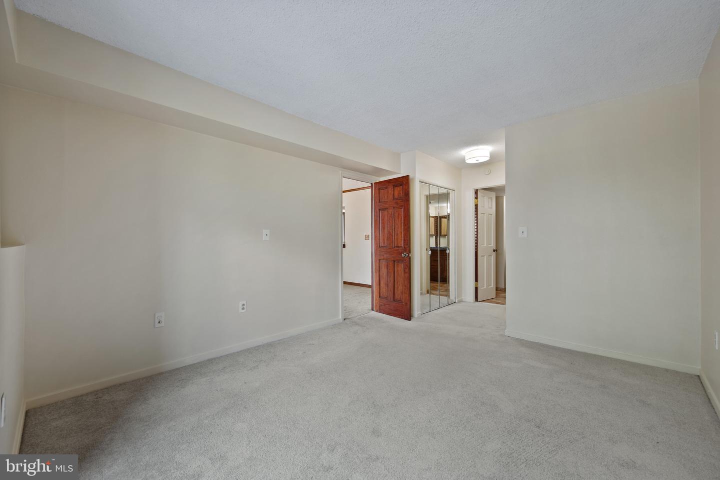 2320 WISCONSIN AVE NW #206, WASHINGTON, District Of Columbia 20007, 1 Bedroom Bedrooms, ,1 BathroomBathrooms,Residential,For sale,2320 WISCONSIN AVE NW #206,DCDC2206110 MLS # DCDC2206110