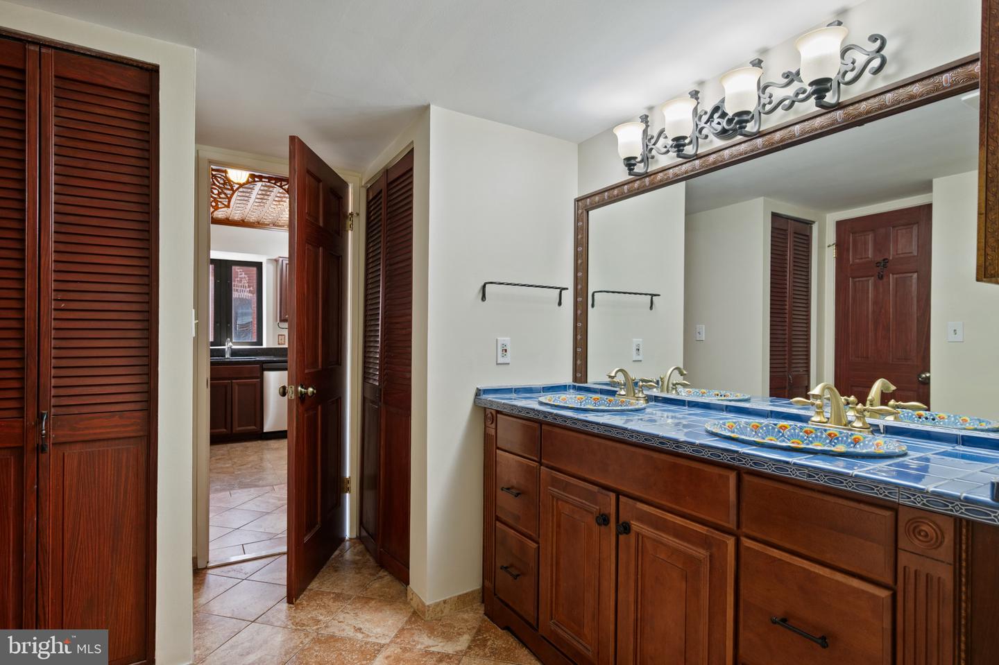 2320 WISCONSIN AVE NW #206, WASHINGTON, District Of Columbia 20007, 1 Bedroom Bedrooms, ,1 BathroomBathrooms,Residential,For sale,2320 WISCONSIN AVE NW #206,DCDC2206110 MLS # DCDC2206110