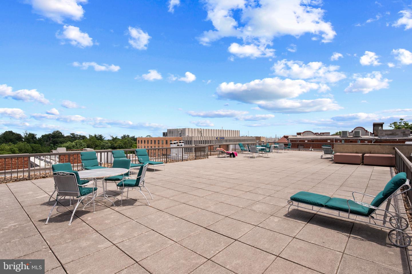 2320 WISCONSIN AVE NW #206, WASHINGTON, District Of Columbia 20007, 1 Bedroom Bedrooms, ,1 BathroomBathrooms,Residential,For sale,2320 WISCONSIN AVE NW #206,DCDC2206110 MLS # DCDC2206110