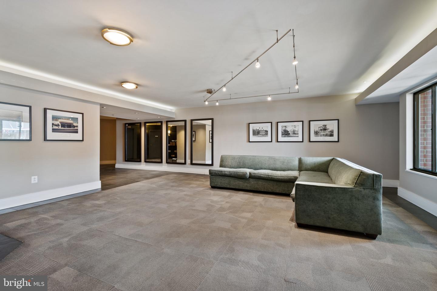 2320 WISCONSIN AVE NW #206, WASHINGTON, District Of Columbia 20007, 1 Bedroom Bedrooms, ,1 BathroomBathrooms,Residential,For sale,2320 WISCONSIN AVE NW #206,DCDC2206110 MLS # DCDC2206110