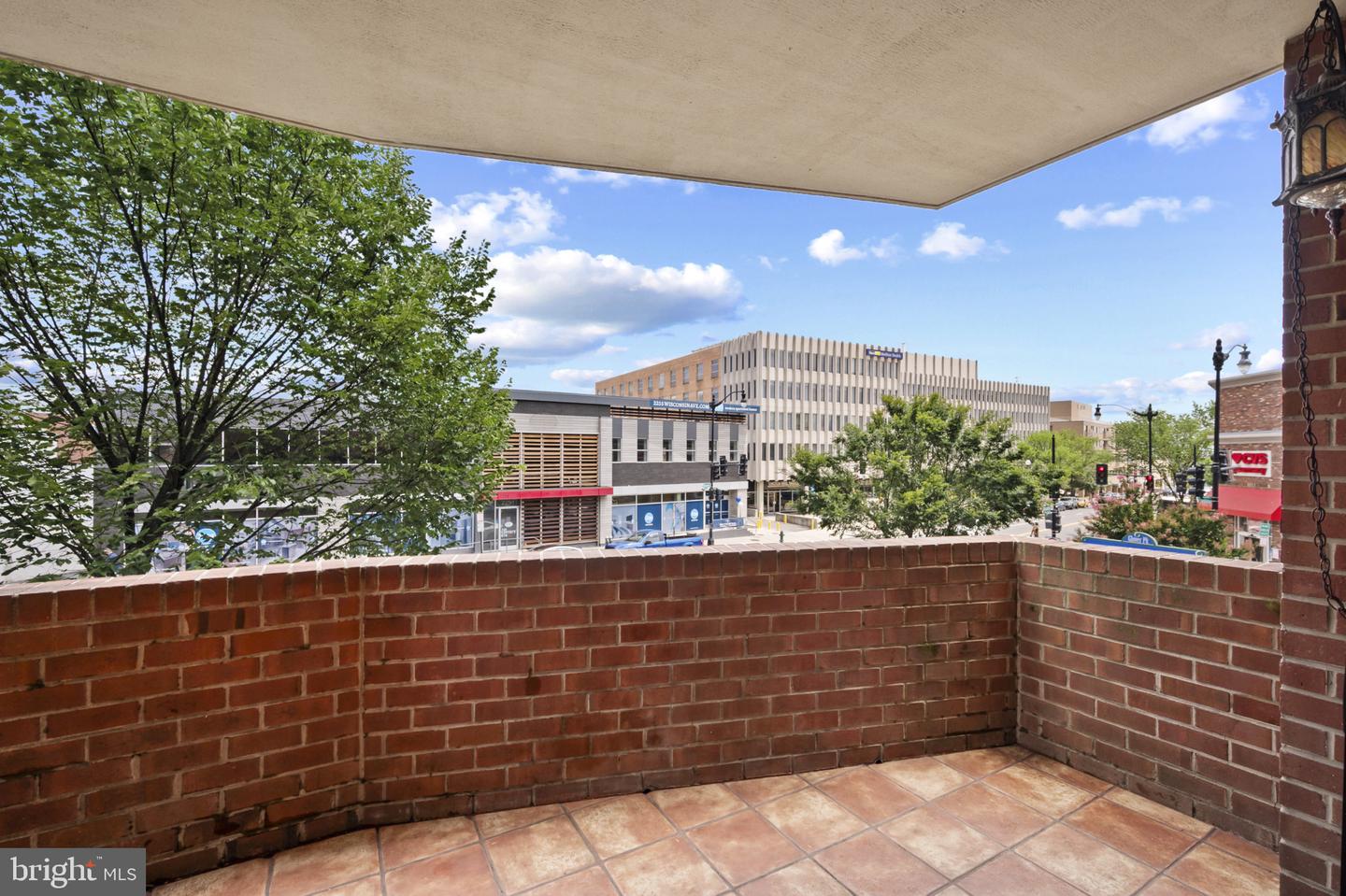 2320 WISCONSIN AVE NW #206, WASHINGTON, District Of Columbia 20007, 1 Bedroom Bedrooms, ,1 BathroomBathrooms,Residential,For sale,2320 WISCONSIN AVE NW #206,DCDC2206110 MLS # DCDC2206110