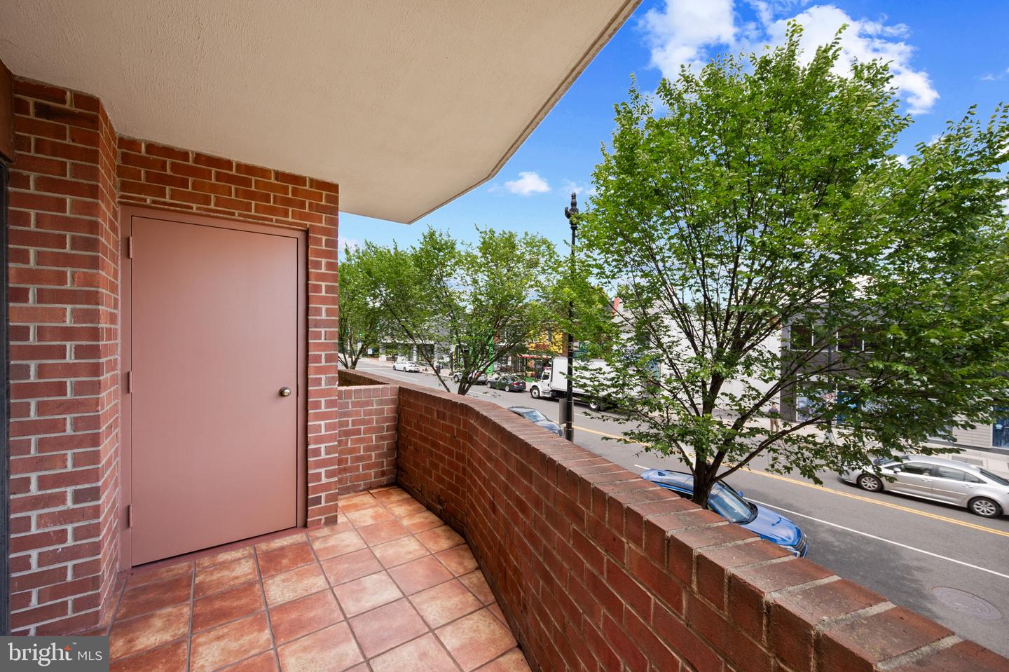 2320 WISCONSIN AVE NW #206, WASHINGTON, District Of Columbia 20007, 1 Bedroom Bedrooms, ,1 BathroomBathrooms,Residential,For sale,2320 WISCONSIN AVE NW #206,DCDC2206110 MLS # DCDC2206110
