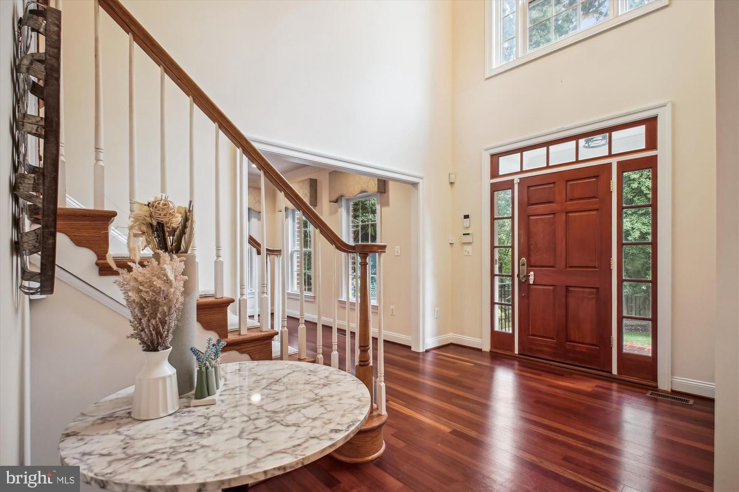 9745 VALE RD NW, VIENNA, Virginia 22181, 6 Bedrooms Bedrooms, ,4 BathroomsBathrooms,Residential,For sale,9745 VALE RD NW,VAFX2246834 MLS # VAFX2246834