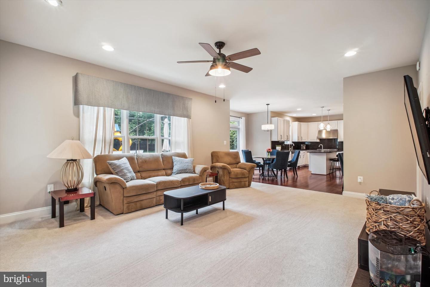 9745 VALE RD NW, VIENNA, Virginia 22181, 6 Bedrooms Bedrooms, ,4 BathroomsBathrooms,Residential,For sale,9745 VALE RD NW,VAFX2246834 MLS # VAFX2246834