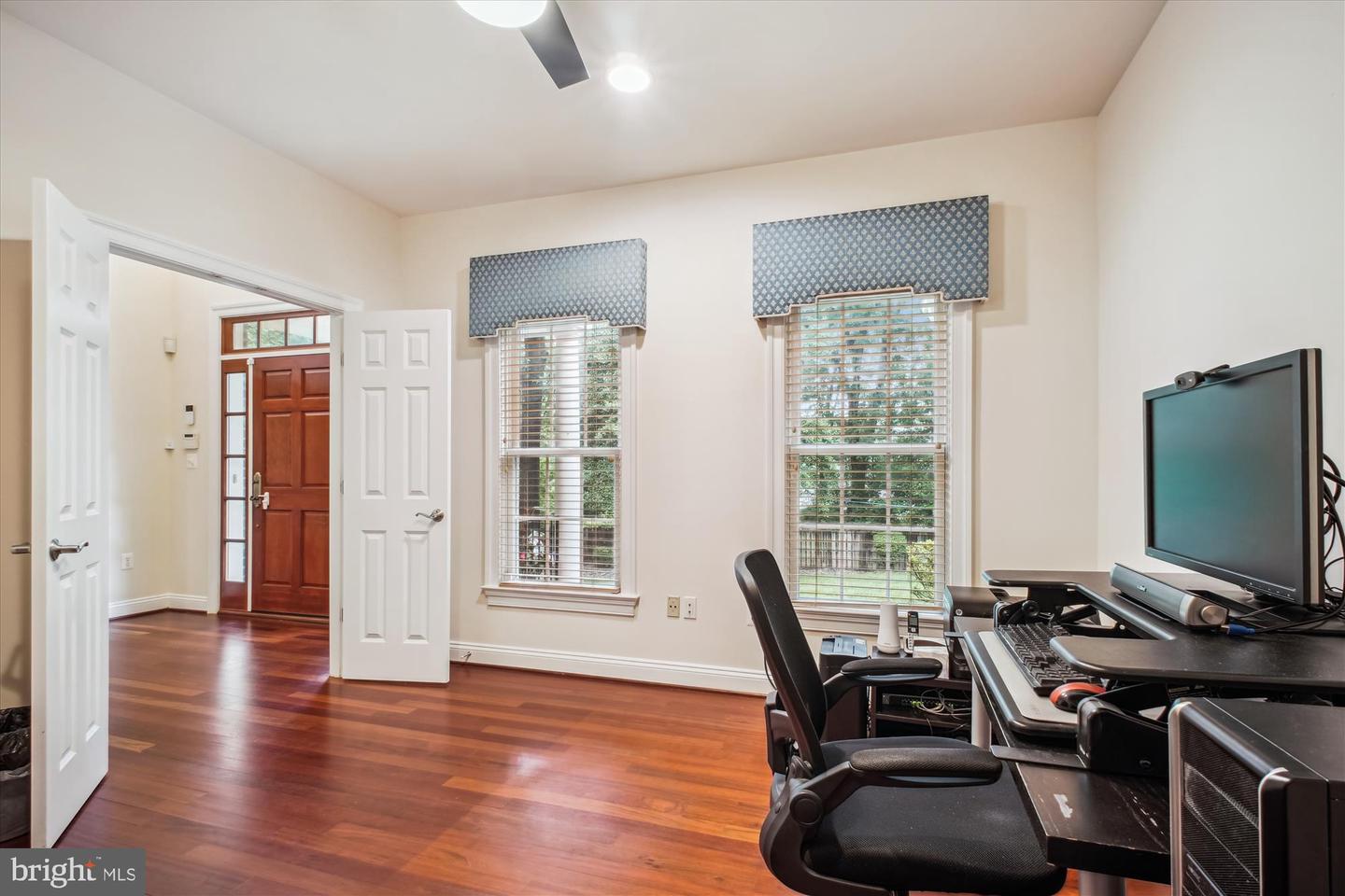 9745 VALE RD NW, VIENNA, Virginia 22181, 6 Bedrooms Bedrooms, ,4 BathroomsBathrooms,Residential,For sale,9745 VALE RD NW,VAFX2246834 MLS # VAFX2246834