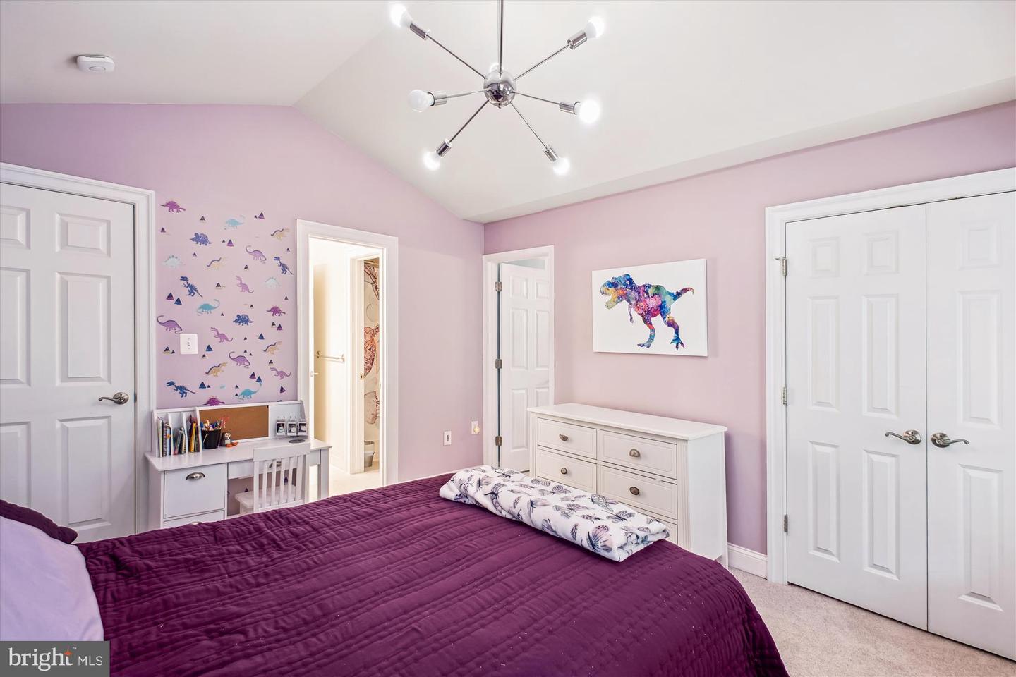 9745 VALE RD NW, VIENNA, Virginia 22181, 6 Bedrooms Bedrooms, ,4 BathroomsBathrooms,Residential,For sale,9745 VALE RD NW,VAFX2246834 MLS # VAFX2246834