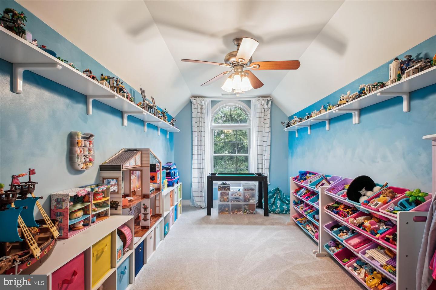 9745 VALE RD NW, VIENNA, Virginia 22181, 6 Bedrooms Bedrooms, ,4 BathroomsBathrooms,Residential,For sale,9745 VALE RD NW,VAFX2246834 MLS # VAFX2246834
