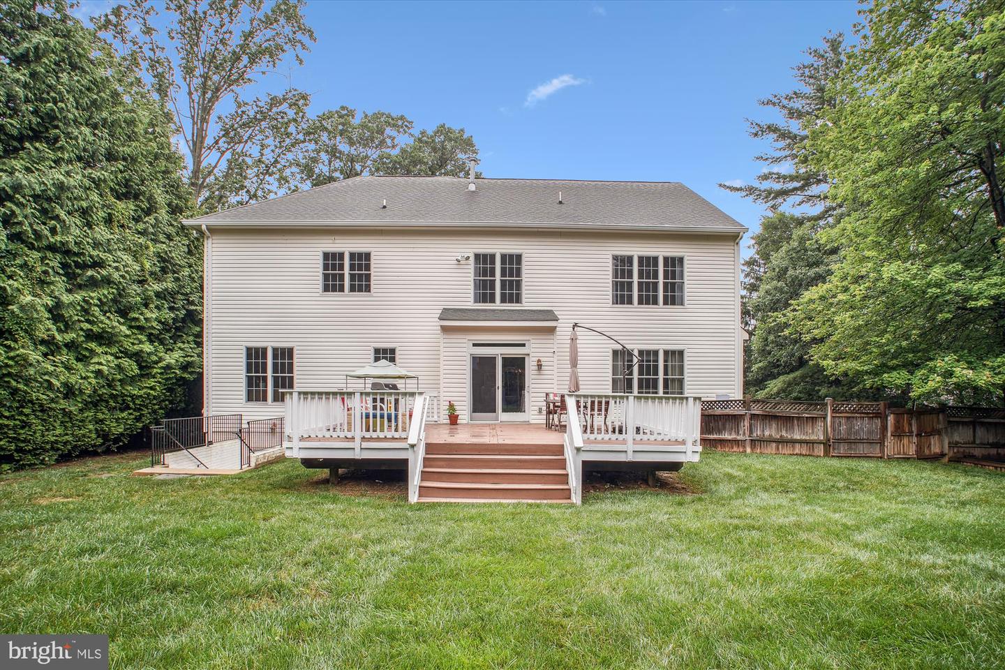 9745 VALE RD NW, VIENNA, Virginia 22181, 6 Bedrooms Bedrooms, ,4 BathroomsBathrooms,Residential,For sale,9745 VALE RD NW,VAFX2246834 MLS # VAFX2246834