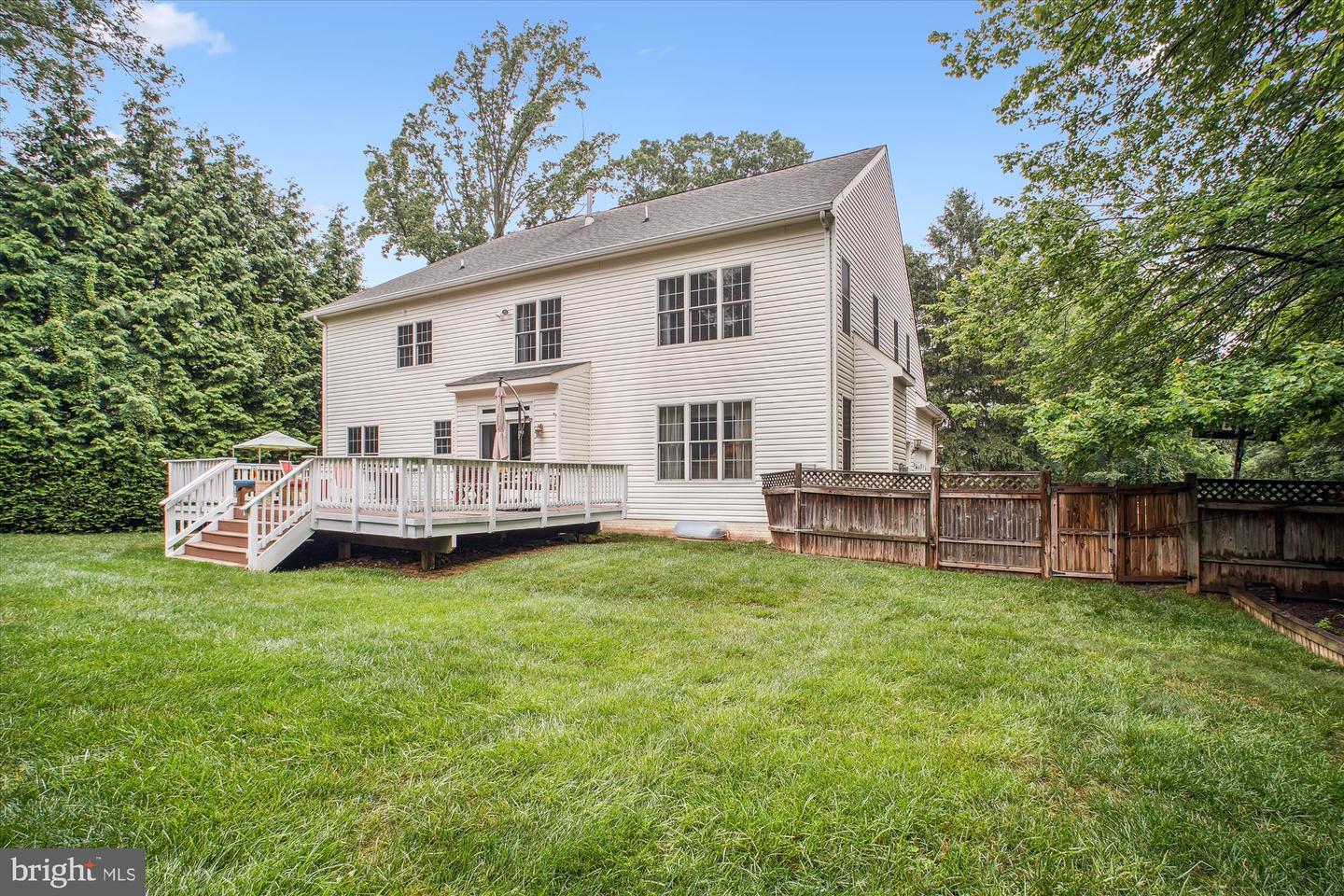 9745 VALE RD NW, VIENNA, Virginia 22181, 6 Bedrooms Bedrooms, ,4 BathroomsBathrooms,Residential,For sale,9745 VALE RD NW,VAFX2246834 MLS # VAFX2246834