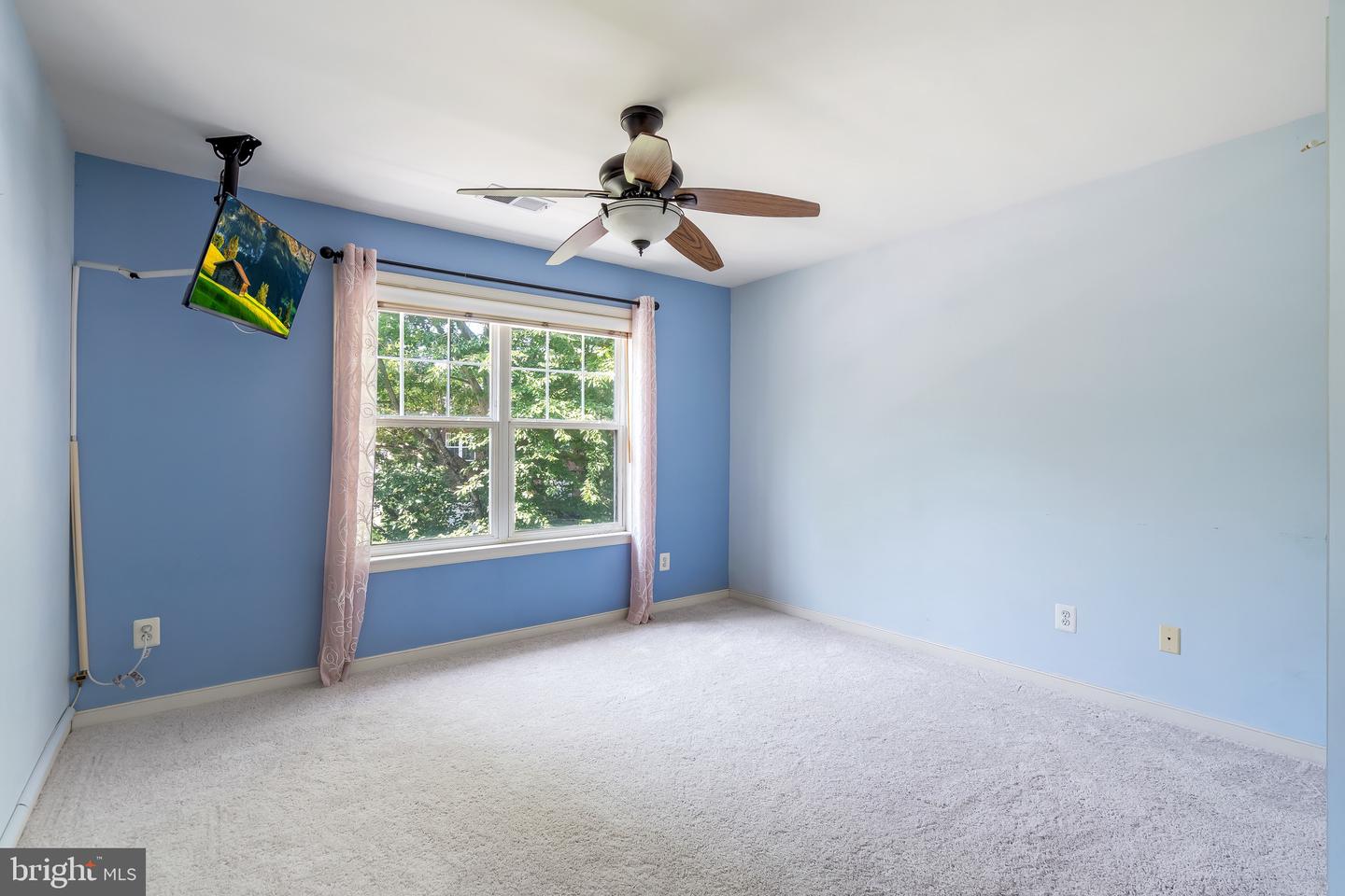 43438 MINK MEADOWS ST, CHANTILLY, Virginia 20152, 4 Bedrooms Bedrooms, ,3 BathroomsBathrooms,Residential,For sale,43438 MINK MEADOWS ST,VALO2099240 MLS # VALO2099240